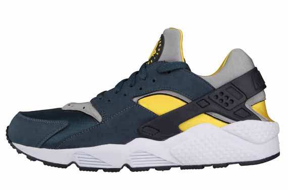 Air Huarache Blue Yellow 1