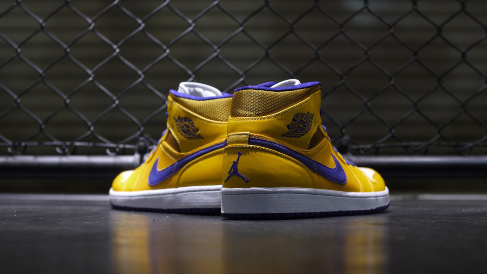 Air Jordan 1 Mid Lakers 3