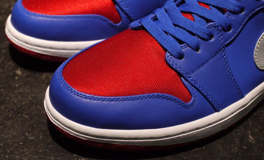 Air Jordan 1 Mid Pistons 01