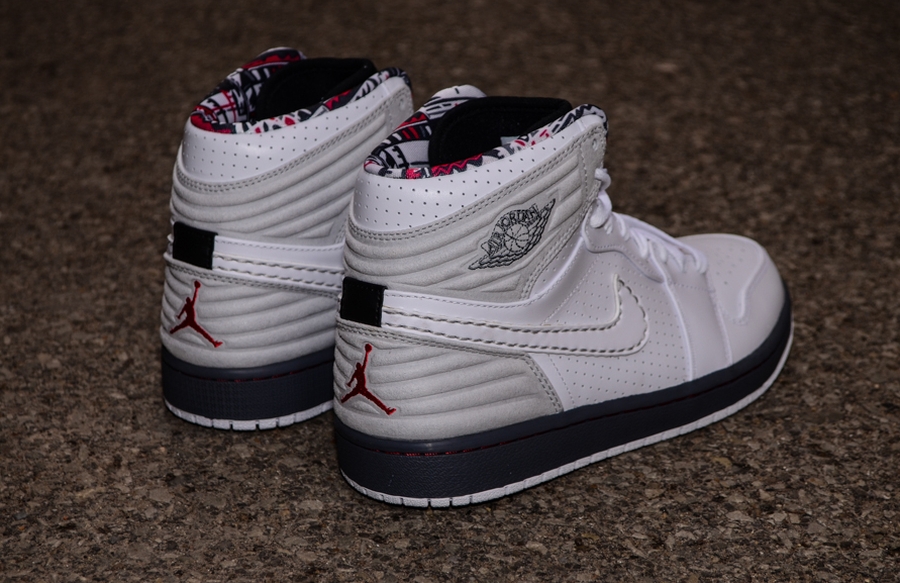 Air Jordan 1 Retro 93 Bugs Arriving At Retailers 06