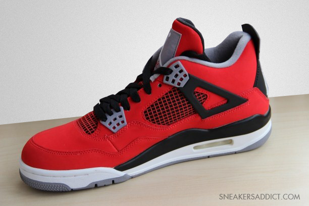 Air Jordan 4 Fire Red Nubuck 05