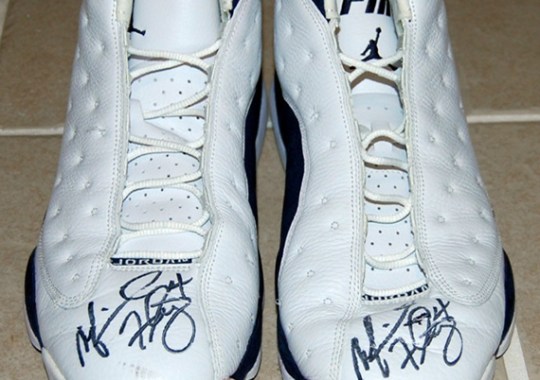 Air Jordan XIII – Michael Finley Autographed Mavs PE