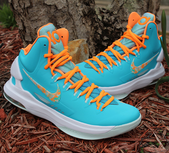 Easter Kd V Arriving At Retailers 1