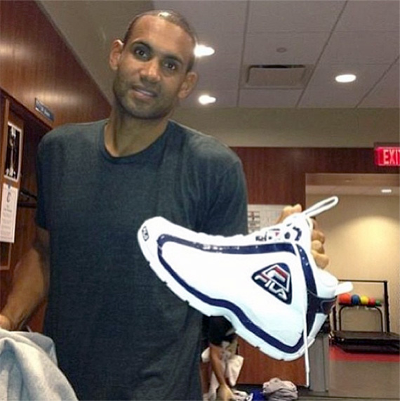 Grant Hill Shows Off His Fila 96 2