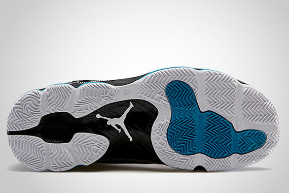 Jordan Cp3.vi Ae Black Neo Turquoise White 2