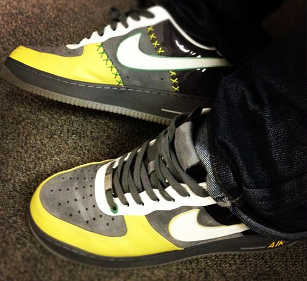 Nike Air Force 1 Bespoke Oregon Ducks 02