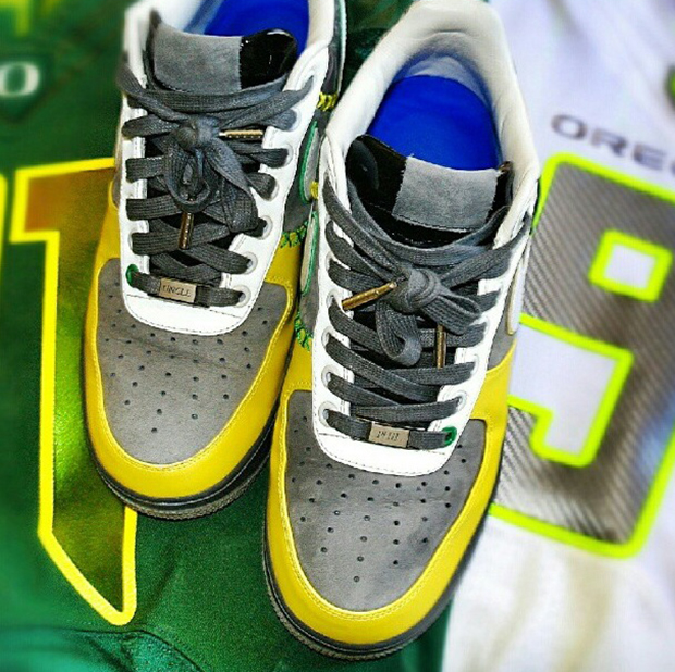 Nike Air Force 1 Bespoke Oregon Ducks 03