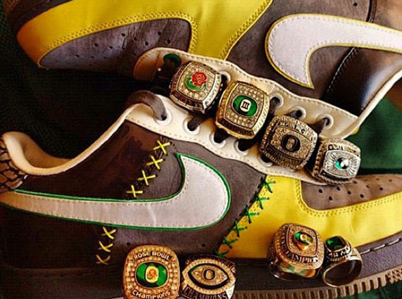 Nike Air Force 1 Bespoke "Oregon Ducks"