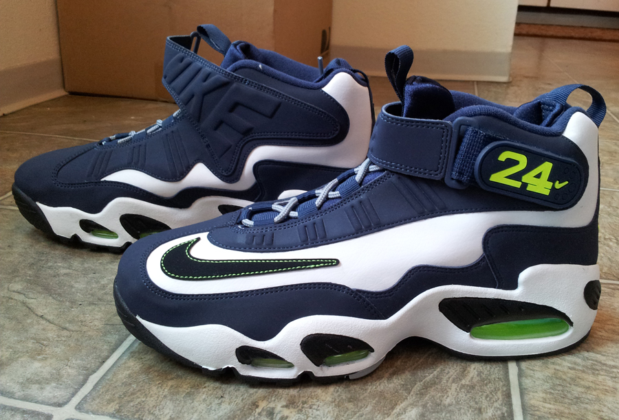 Nike Air Griffey Max 1 Navy Volt White Black 2