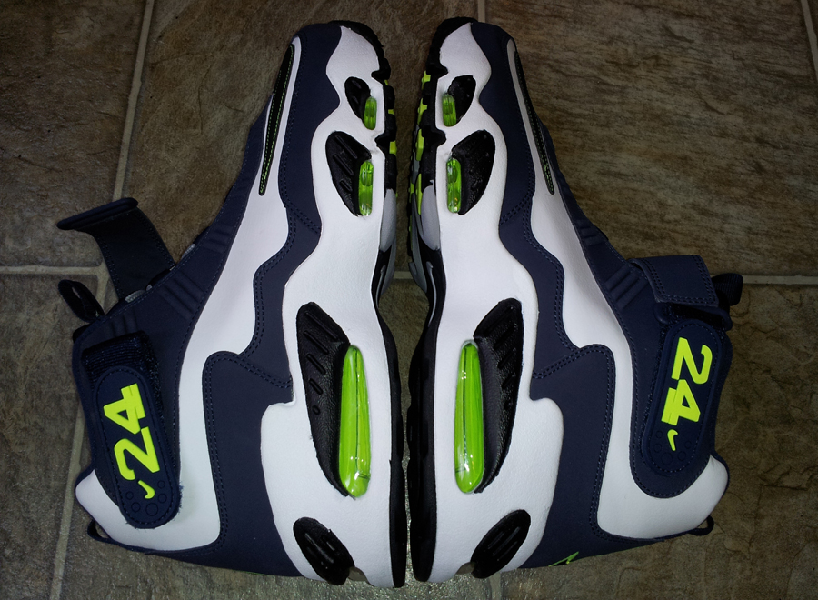 Nike Air Griffey Max 1 Navy Volt White Black 5