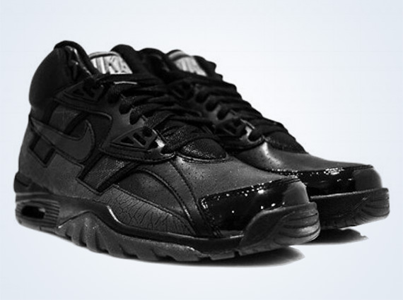 Nike Air Trainer SC High QS - Black - Dark Grey - University Gold