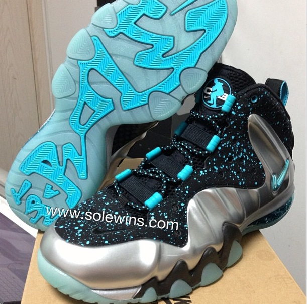 Nike Barkley Posite Max Pure Platinum Cyber Blue 01