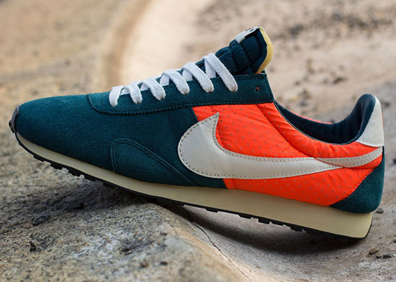 Nike Pre Montreal Racer – Mid Turquoise – Total Crimson