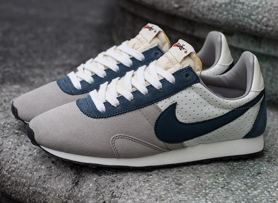 Nike Pre Montreal Racer - Sail - Medium Grey - Squadron Blue