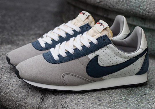 Nike Pre Montreal Racer – Sail – Medium Grey – Squadron Blue