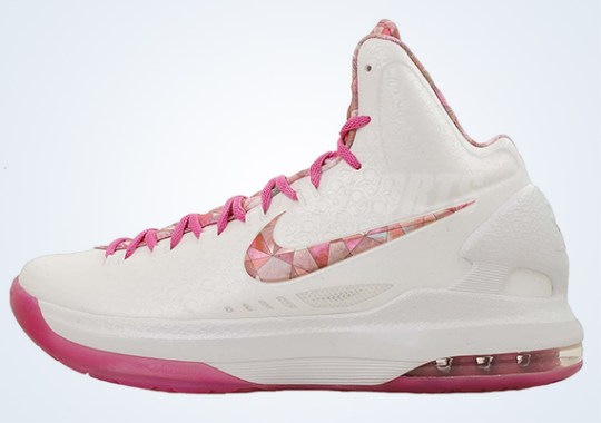 Nike KD V “Aunt Pearl” – Release Reminder