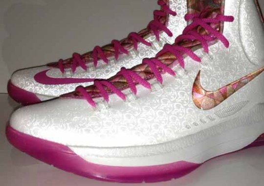 Nike KD 5 “Aunt Pearl”