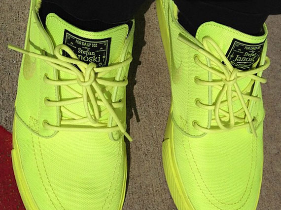 Nike Zoom Stefan Janoski “Volt”