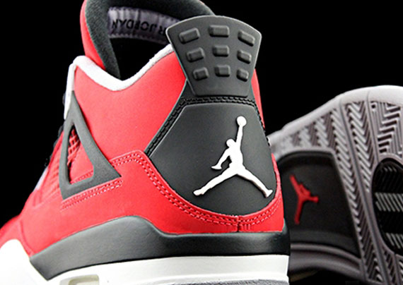 Air Jordan 4 - Fire Red - White - Black - Cement Grey