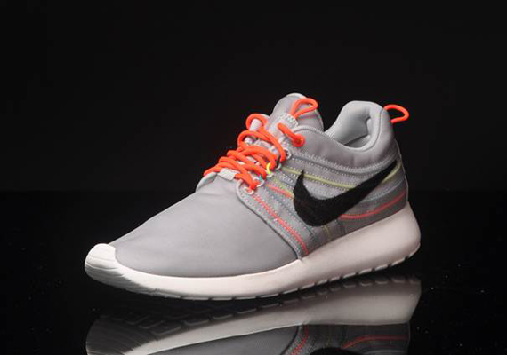 Flywire Nike Roshe Run 7