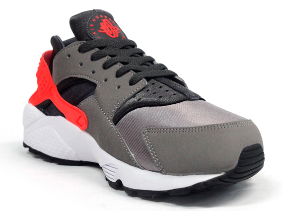 Grey Orange Air Huarache 10