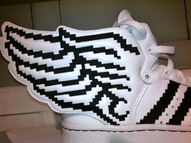 Jeremy Scott Adidas Originals Js Wings 2 Pixels 02