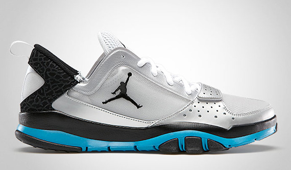 Jordan Trunner Dominate 1.5 Metallic Platinum Black Neo Turquoise White 1