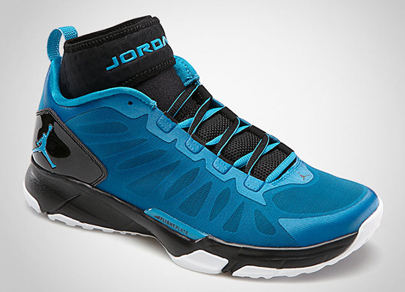 Jordan Trunner Dominate Pro Neo Turquoise Black White 1