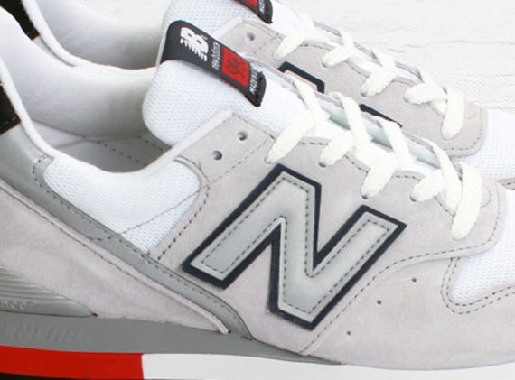 New Balance 996 - White - Silver - Red