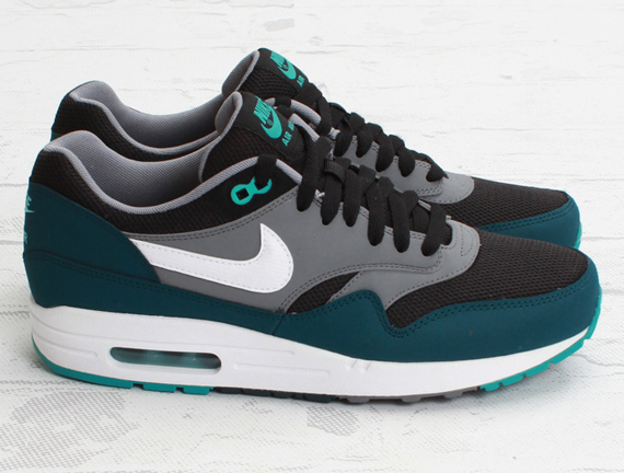 Nike Air Max 1 Essential - Black - Midnight Turquoise