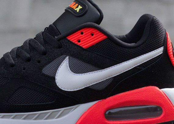 Nike Air Max Ivo Black – Red – White