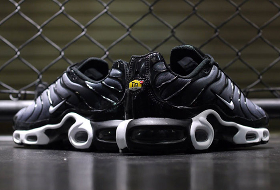 Nike Air Max Plus Black Grey White 2