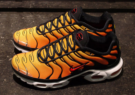 Nike Air Max Plus Orange Yellow 2013 1