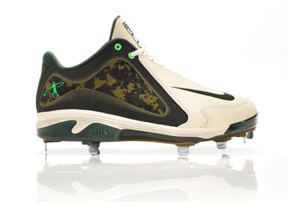 Nike Air Swingman MVP "Jackie Robinson" Cleat