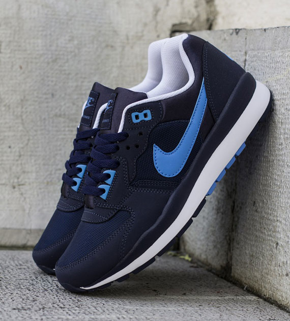 Nike Air Windrunner Tr 2 Obsidian University Blue 01