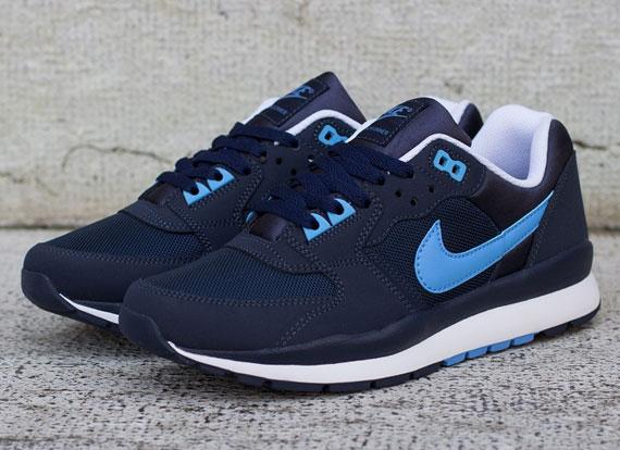 Nike Air Windrunner TR 2 – Obsidian – University Blue