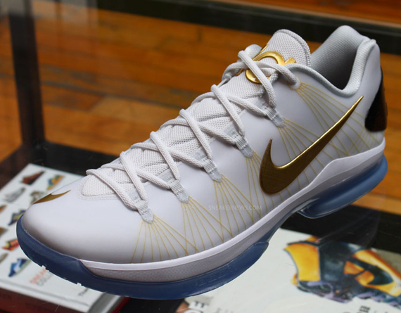 Nike Elite Gold Reminder 4