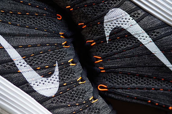 Nike Flyknit Chukka Midnight Fog Total Orange 1