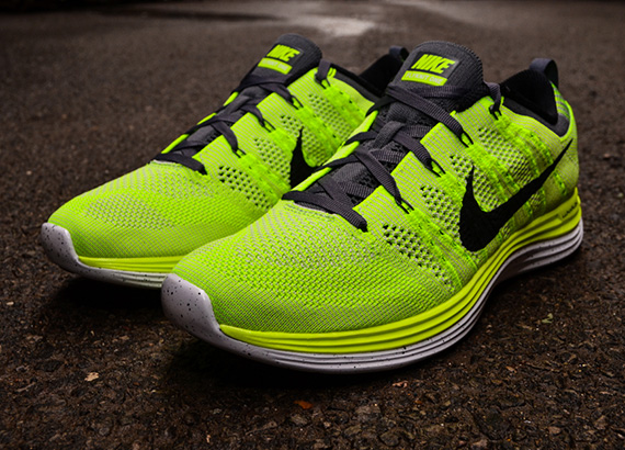 Nike Flyknit Lunar1 Volt