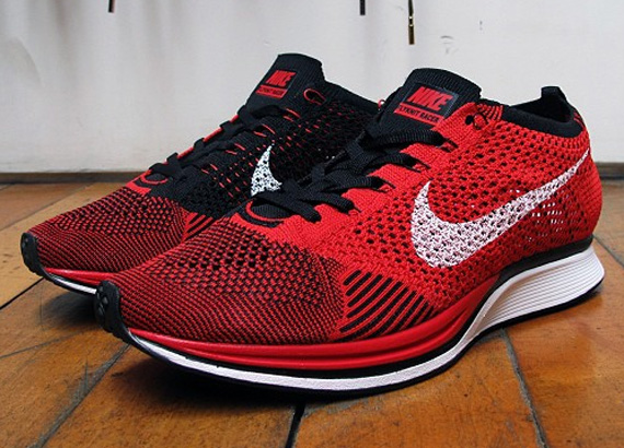 Nike Flyknit Racer - Red - Black