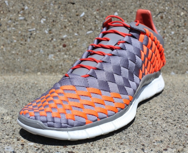 Nike Free Inneva Woven Sport Grey Total Crimson 02