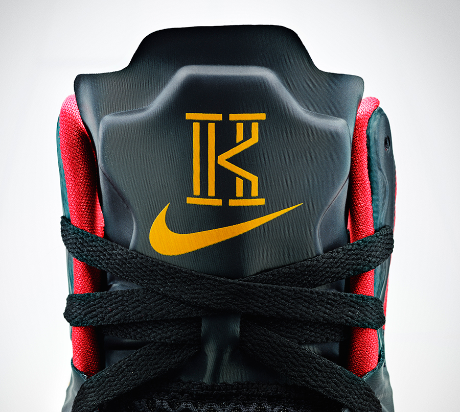 Nike Hyperdunk 2012 Kyrie Irving Pe 3