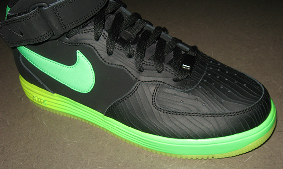 Nike Lunar Force 1 Mid Glow Black Poison Green Volt 11