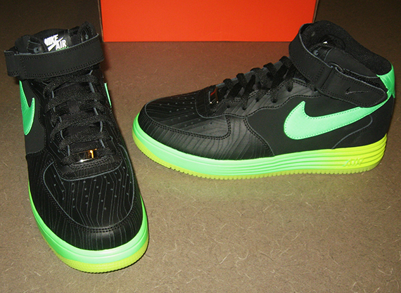 Nike Lunar Force 1 Mid Glow Black Poison Green Volt 21