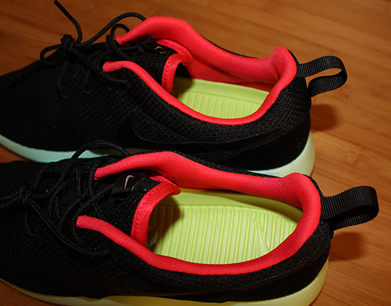 Nike Roshe Run Id Yeezy 2 Black 3