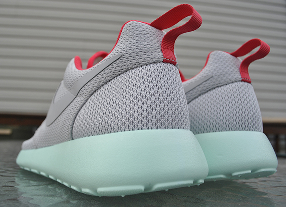 Nike Roshe Run Id Yeezy 2 Pure Platinum 4