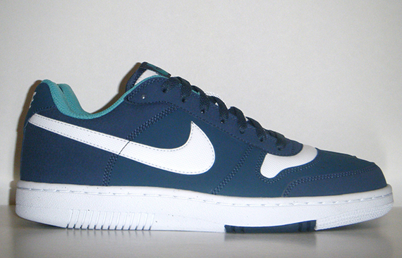 Nike Sky Team 87 Low 10