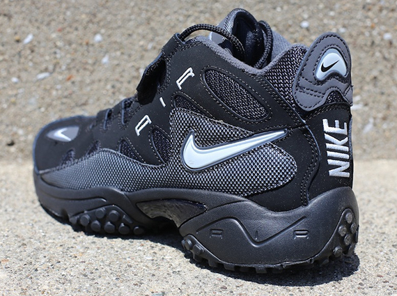 Nike Turf Raider - Anthracite - Pure Platinum - Black - Dark Grey