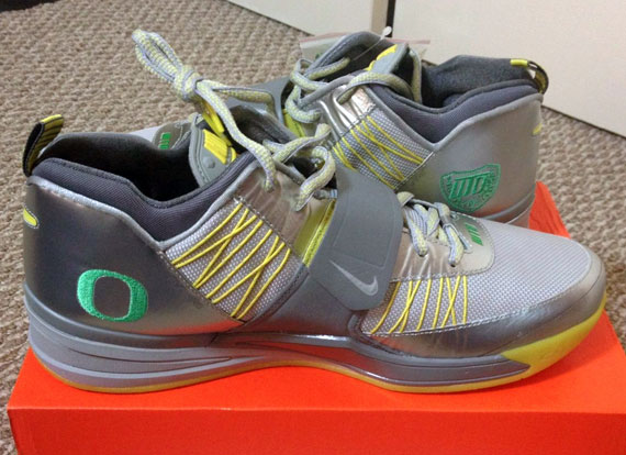 Nike Zoom Revis Oregon Ducks Available On Ebay