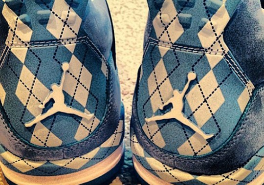 Air Jordan IV “UNC” – Close-Ups